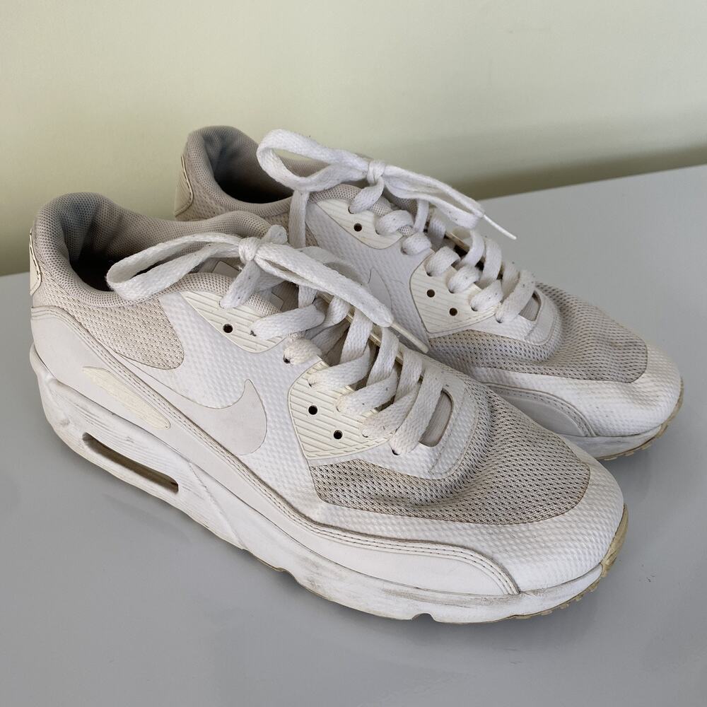 Nike Air Max 90 Youth Size 7Y White‎
